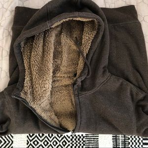 UNIQLO ZIPPERED HOODIE